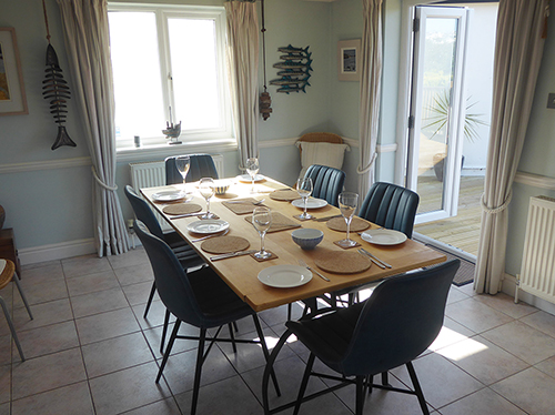Highwood Dining Room - Holidays in Looe Cornwall
